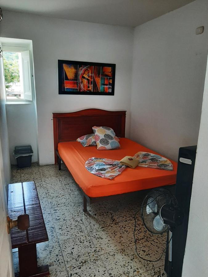 Hotel Andaluz Andalucia Екстер'єр фото