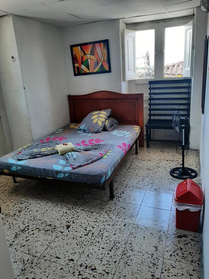 Hotel Andaluz Andalucia Екстер'єр фото