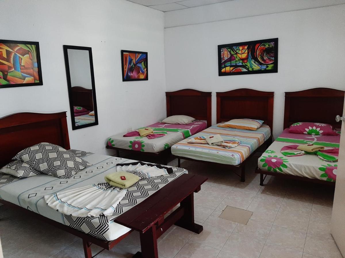 Hotel Andaluz Andalucia Екстер'єр фото