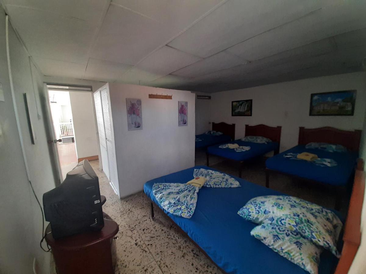 Hotel Andaluz Andalucia Екстер'єр фото