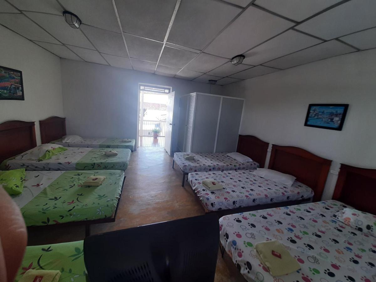Hotel Andaluz Andalucia Екстер'єр фото